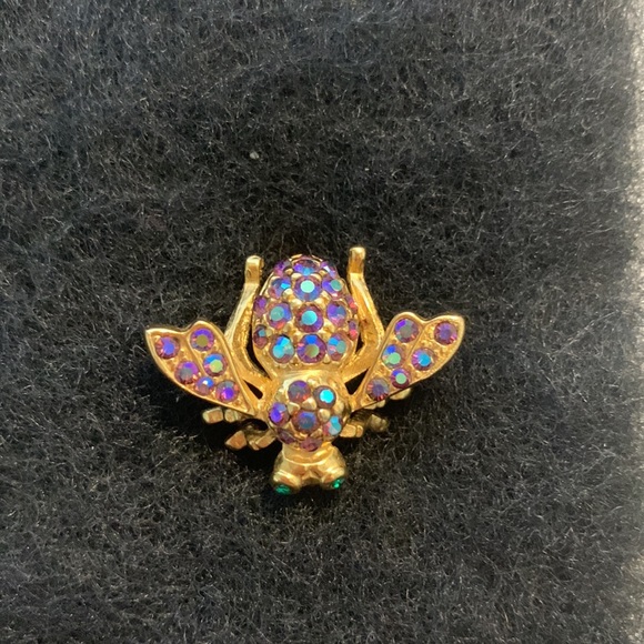 Vintage Joan Rivers Aurora Borealis Bee Pin Broach - Picture 2 of 6